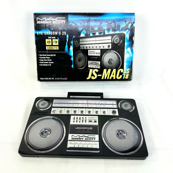 NEW MAC Jeremy Scott Limited Edition Boombox Eyeshadow palette 29 shadows JS-MAC - Picture 2 of 7